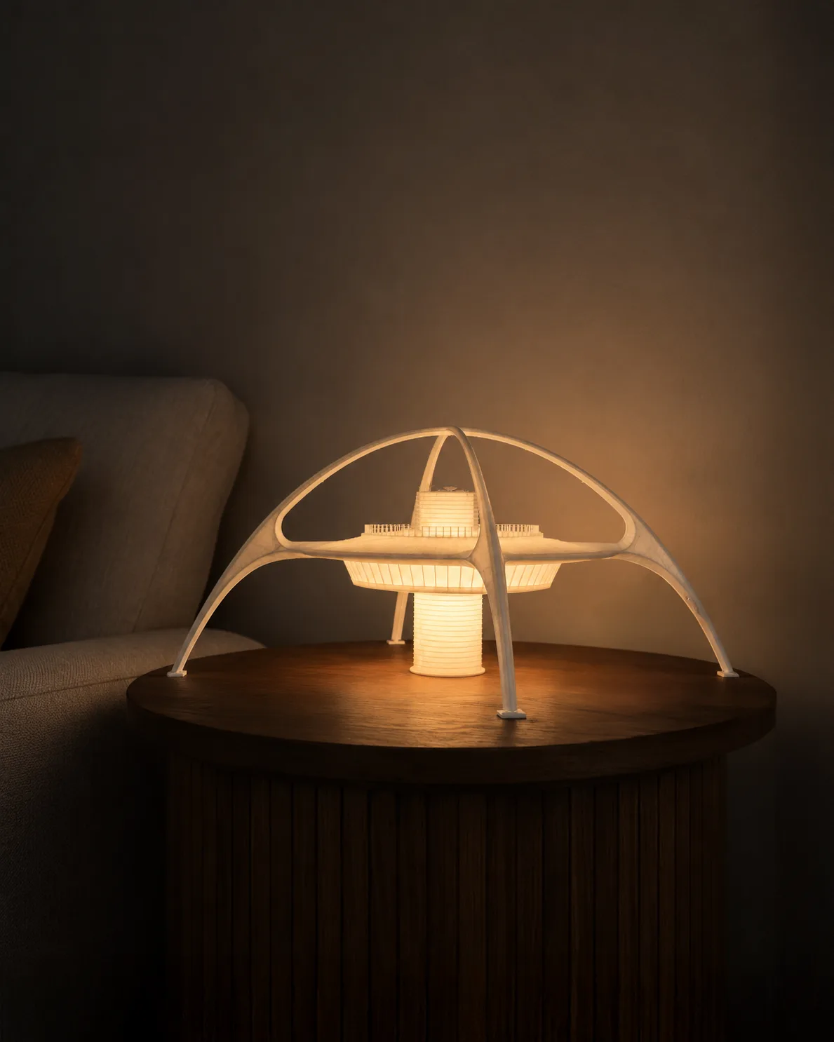 LAX Theme Building Lamp